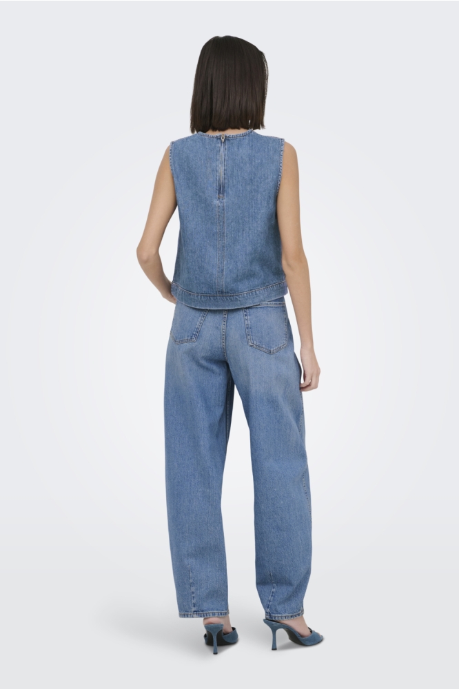 Jacqueline de Yong blauwe dames top | Model achteraanzicht