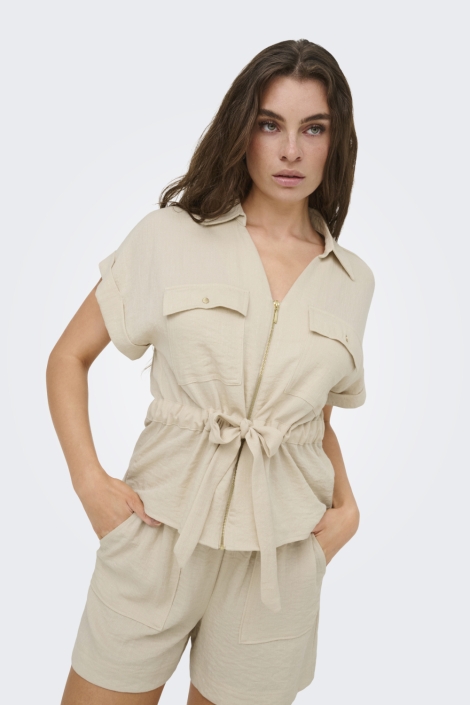 Jacqueline de Yong zand dames blouse | Model vooraanzicht