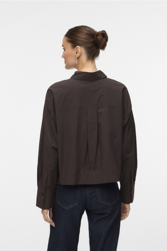 Vero Moda bruine dames blouse | Model achteraanzicht