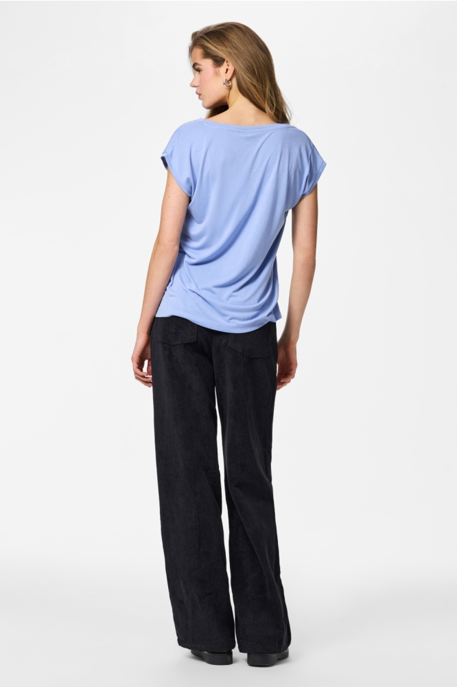 Pieces blauwe dames t-shirt | Model