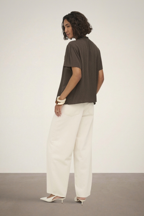 Jacqueline de Yong bruine dames blouse | Model