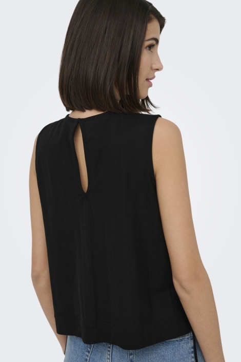 Jacqueline de Yong zwarte dames top | Model achteraanzicht