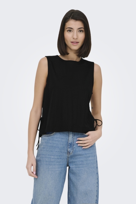 Jacqueline de Yong zwarte dames top | Model vooraanzicht