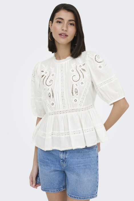 Jacqueline de Yong witte dames blouse | Model vooraanzicht