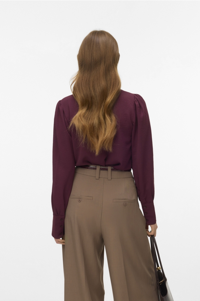 Vero Moda bordeaux dames t-shirt | Model achteraanzicht