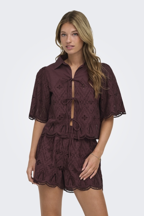 Only bordeaux dames blouse | Model vooraanzicht