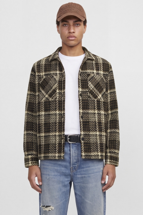 Jack & Jones zwarte heren overhemd | Model vooraanzicht