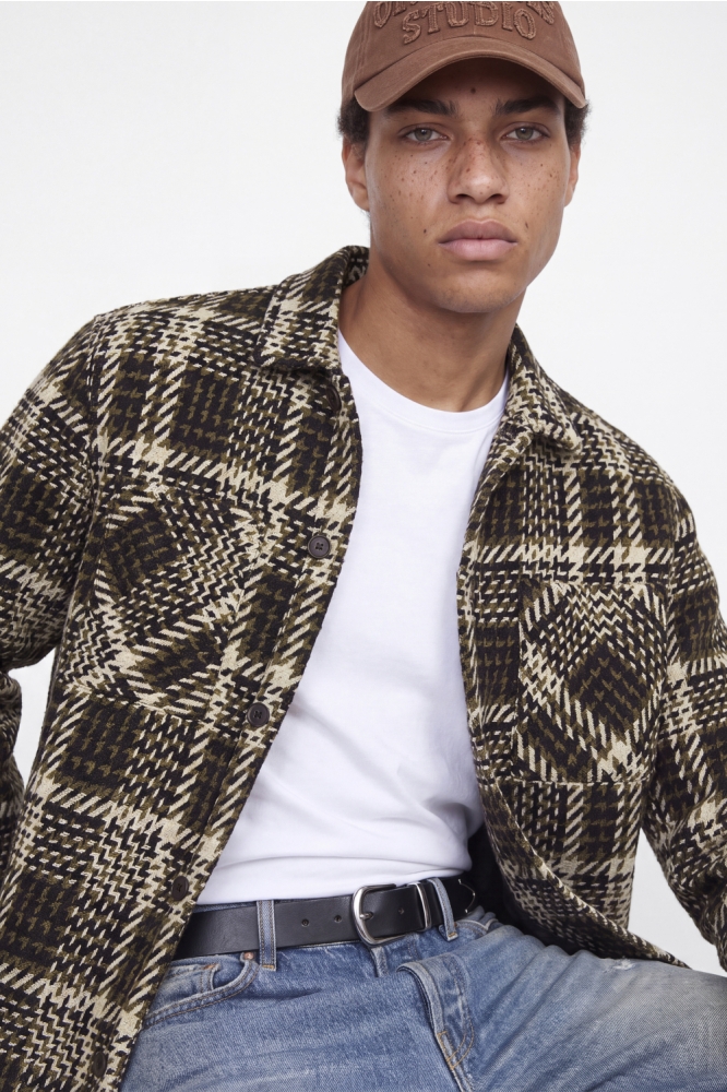 Jack & Jones zwarte heren overhemd | Model vooraanzicht