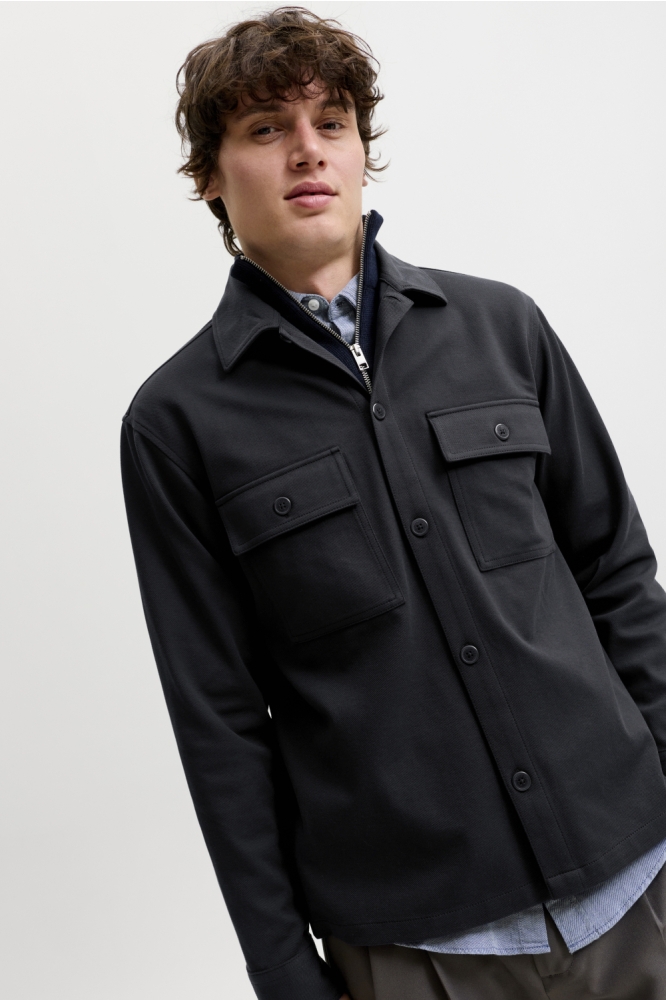 Jack & Jones blauwe heren overhemd | Model vooraanzicht