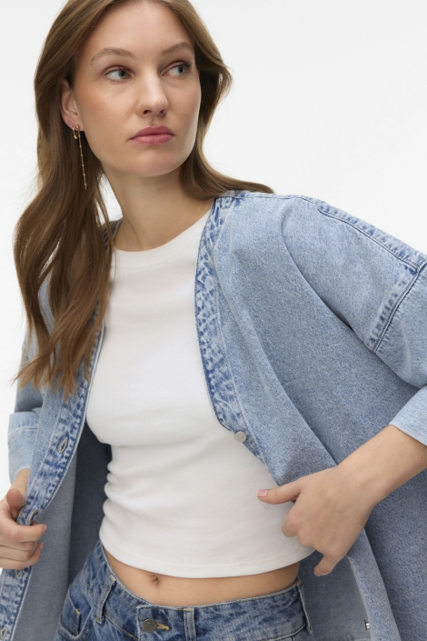 Vero Moda blauwe dames blouse | Model vooraanzicht