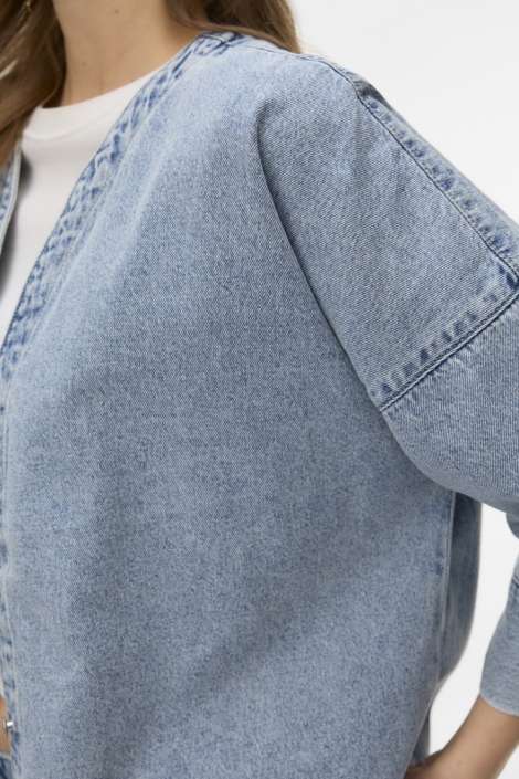 Vero Moda blauwe dames blouse | Close up