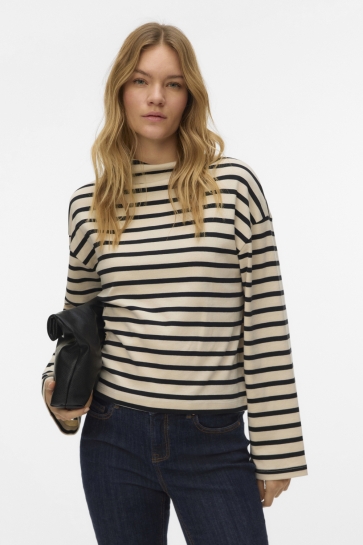 Vero Moda vmurena ls oversized funnel neck to Beige