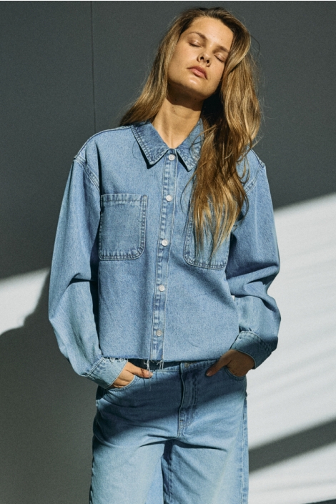 Noisy may blauwe dames jas | Model vooraanzicht