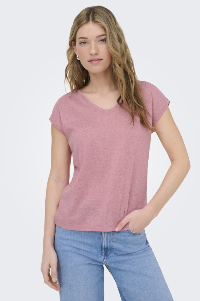 Only roze dames t-shirt | Model vooraanzicht