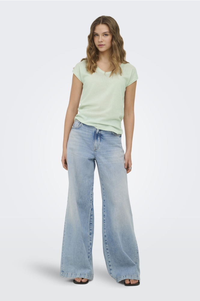 Only groene dames t-shirt | Model
