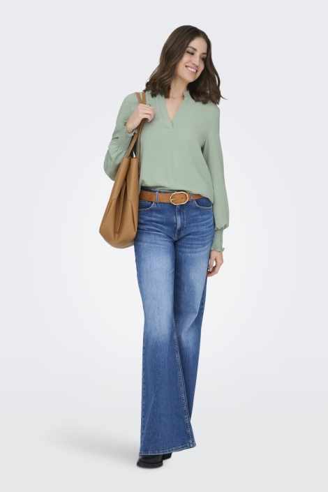 Only groene dames t-shirt | Model