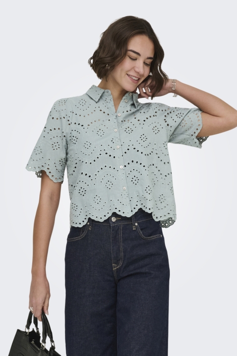 Only groene dames blouse | Model vooraanzicht