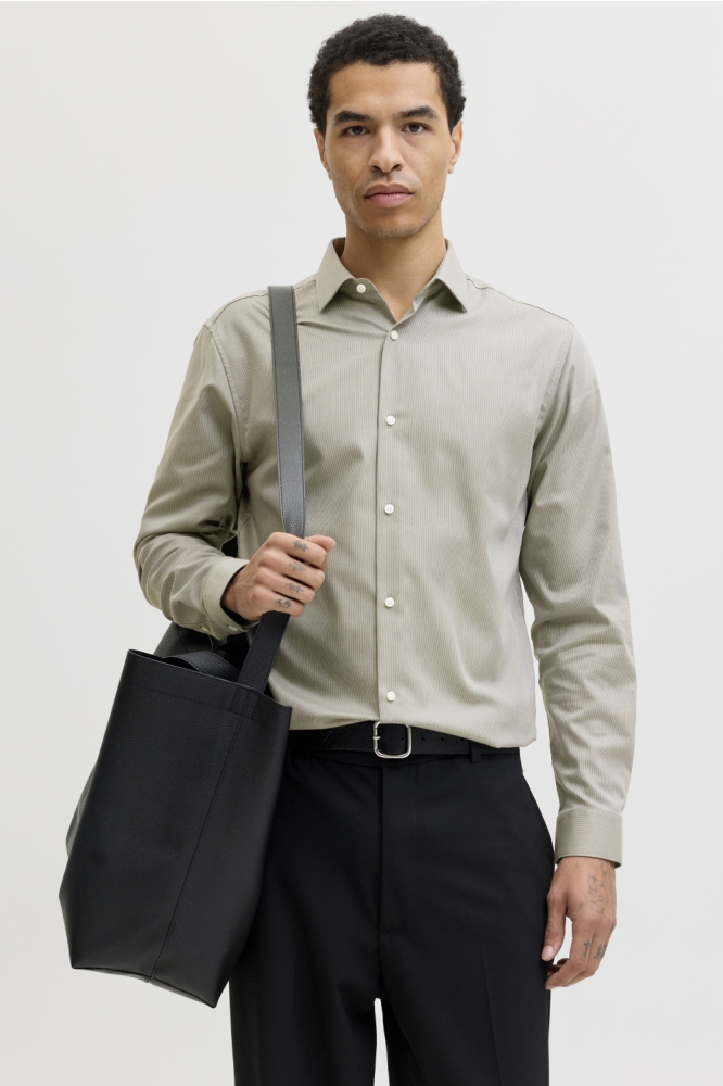 Jack & Jones groene heren overhemd | Model vooraanzicht