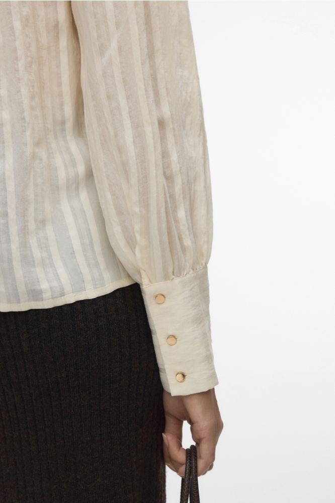Vero Moda beige dames blouse | Close up