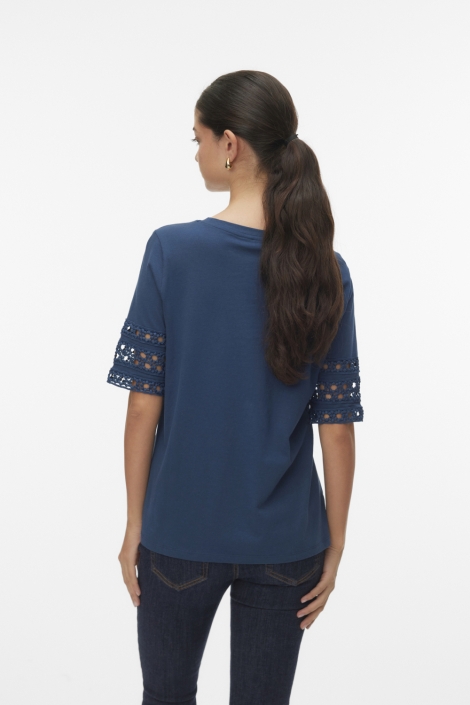 Vero Moda blauwe dames t-shirt | Model achteraanzicht