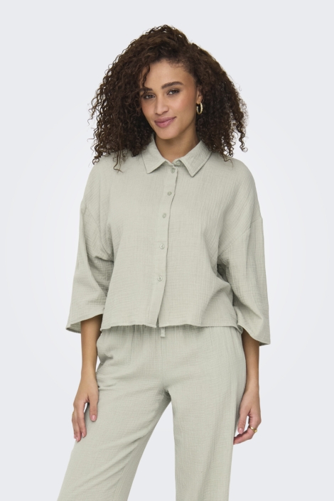 Jacqueline de Yong groene dames blouse | Model vooraanzicht