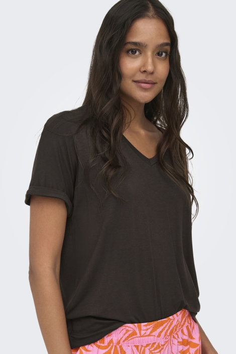 Jacqueline de Yong bruine dames t-shirt | Model zijaanzicht
