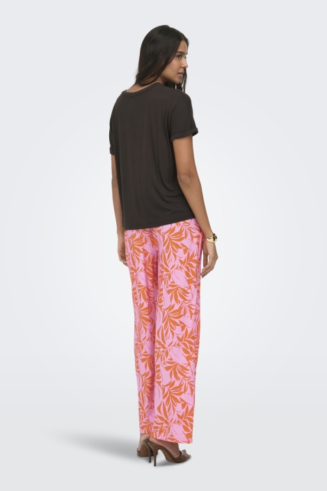 Jacqueline de Yong bruine dames t-shirt | Model