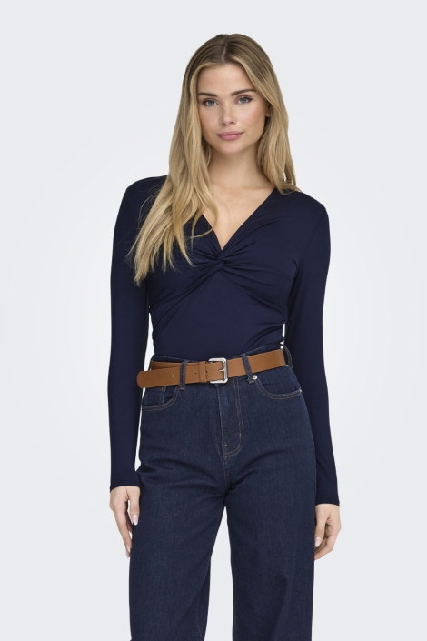 Only blauwe dames t-shirt | Model