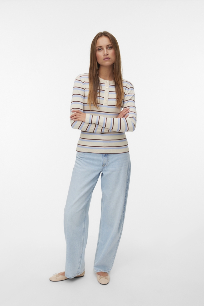 Vero Moda beige dames t-shirt | Model