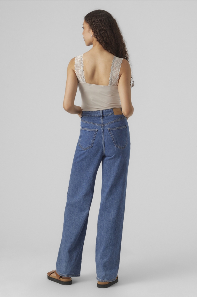 Vero Moda ecru dames top | Model achteraanzicht