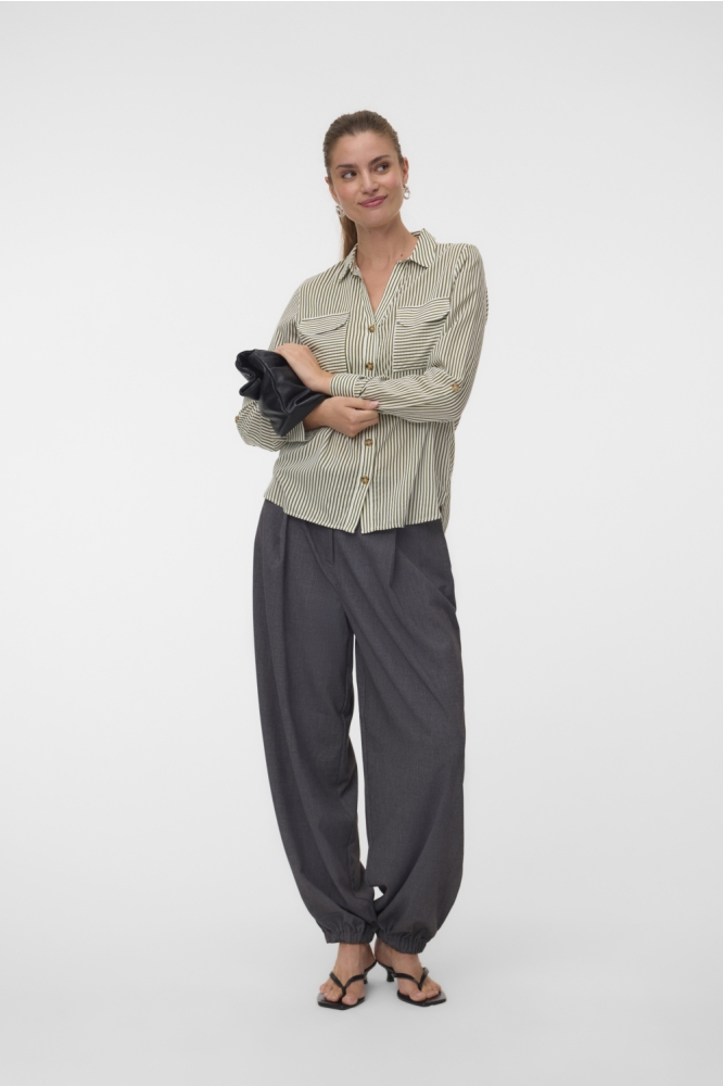 Vero Moda groene dames blouse | Model