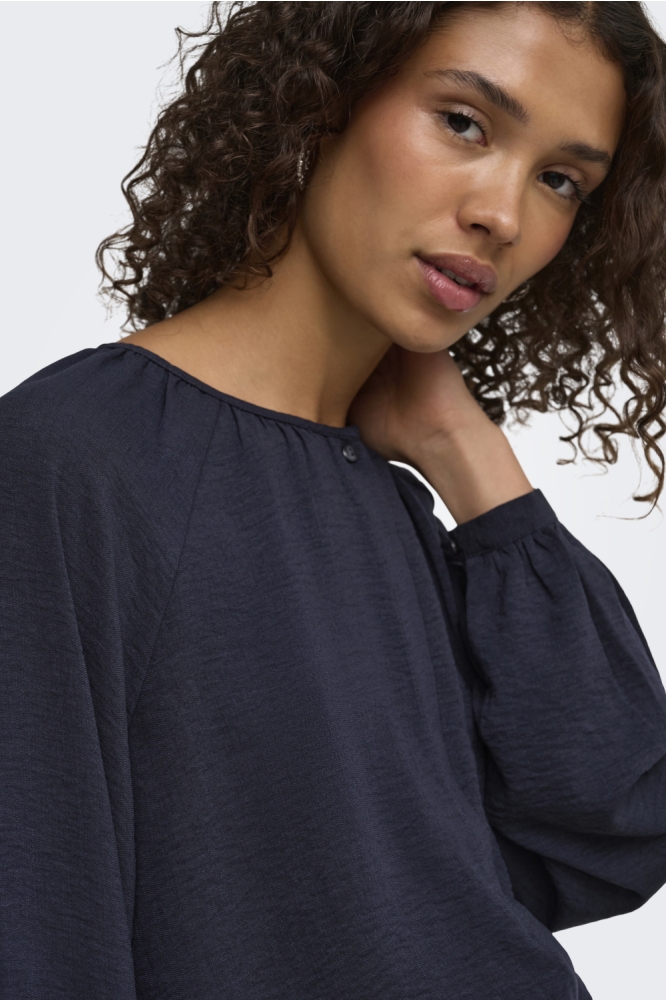 Jacqueline de Yong blauwe dames blouse | Close up