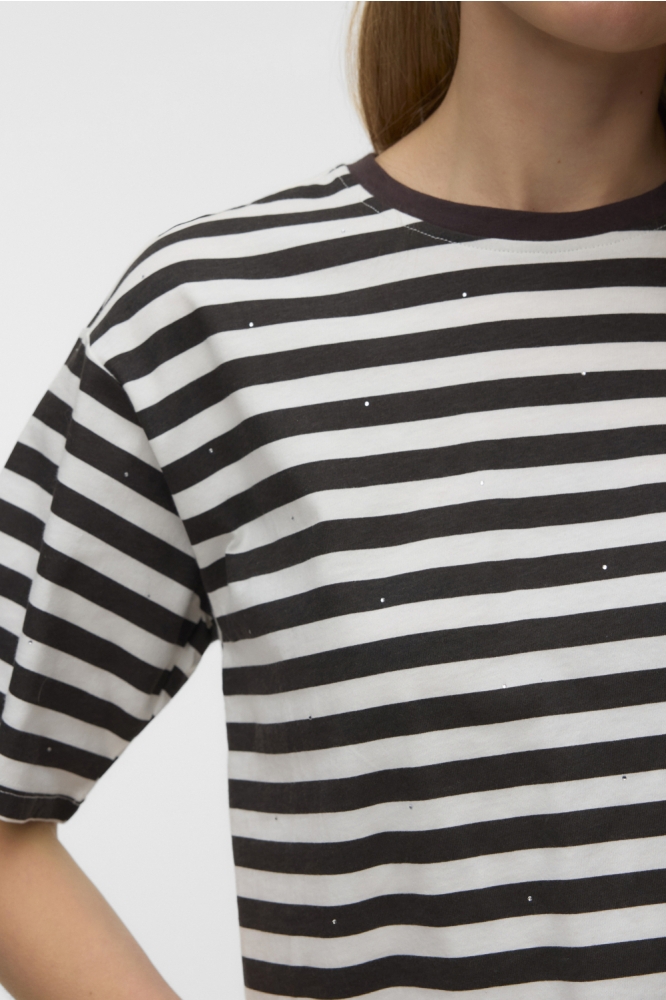 Vero Moda bruine dames t-shirt | Close up