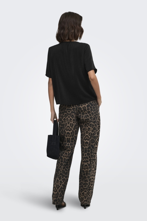 Jacqueline de Yong zwarte dames t-shirt | Model