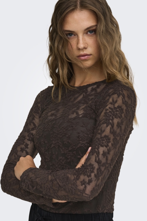 Only bruine dames top | Model vooraanzicht