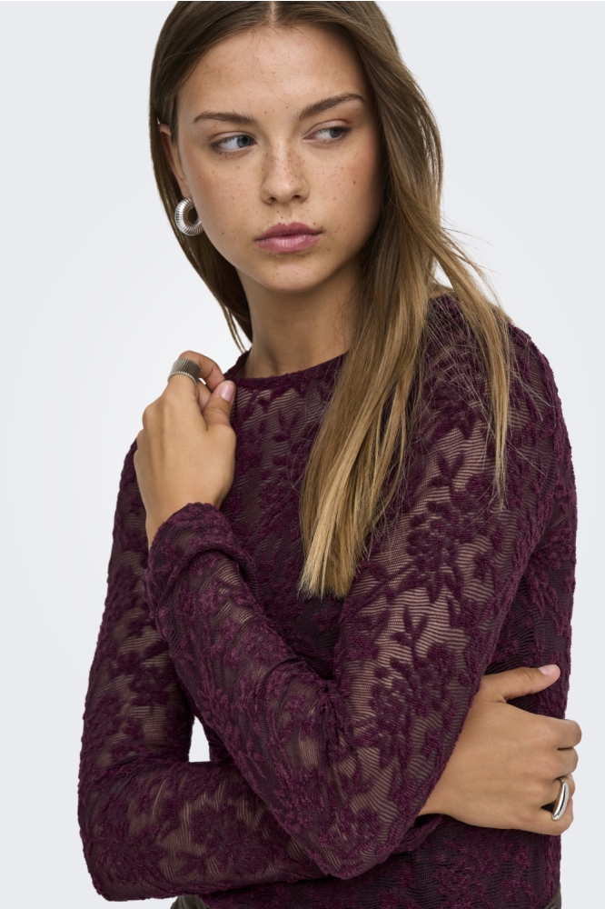 Only bordeaux dames top | Close up
