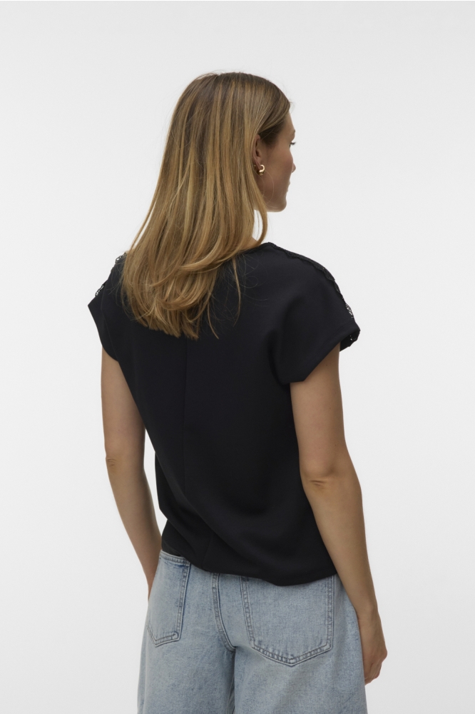 Vero Moda zwarte dames t-shirt | Model achteraanzicht