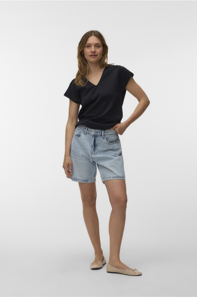 Vero Moda zwarte dames t-shirt | Model