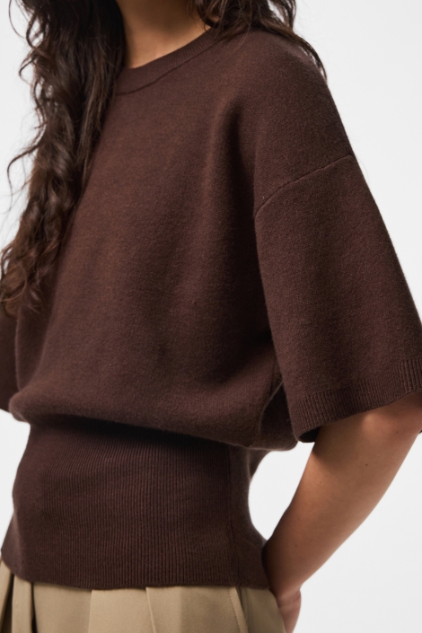 Pieces bruine dames t-shirt | Close up