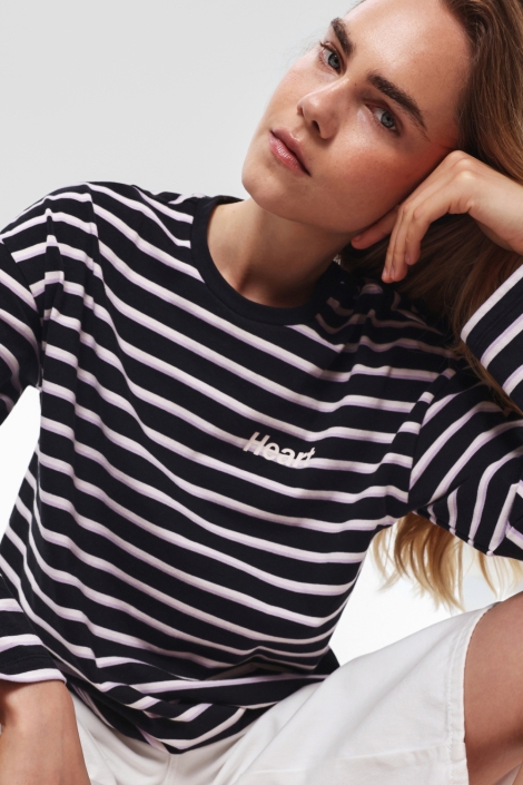 Pieces zwarte dames t-shirt | Model vooraanzicht