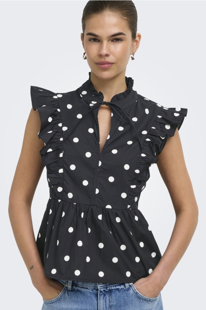 Only zwarte dames blouse | Model vooraanzicht