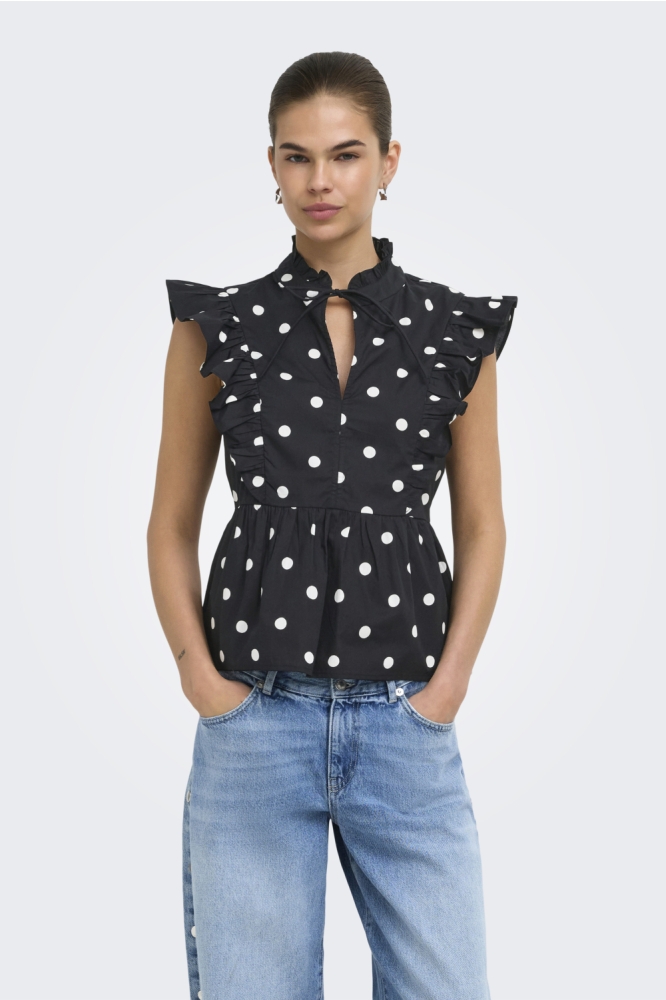 Only zwarte dames blouse | Model vooraanzicht