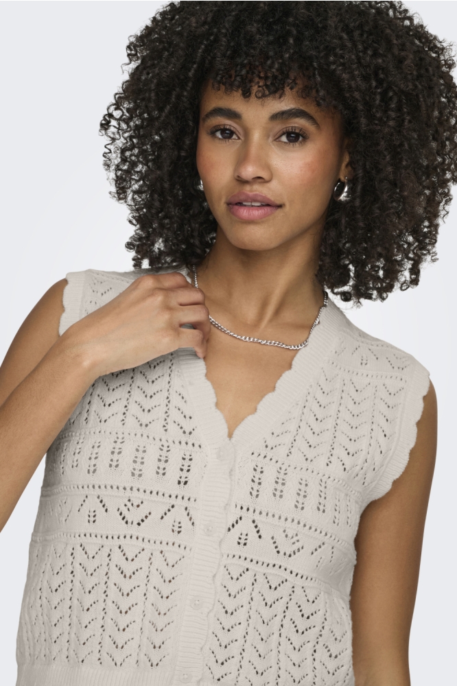 Only beige dames vest | Close up