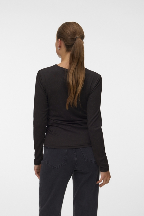 Vero Moda bruine dames t-shirt | Model achteraanzicht
