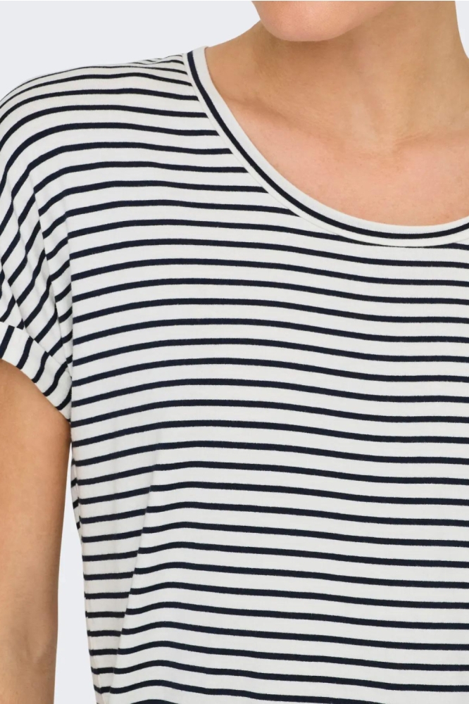 Jacqueline de Yong blauwe dames t-shirt | Close up