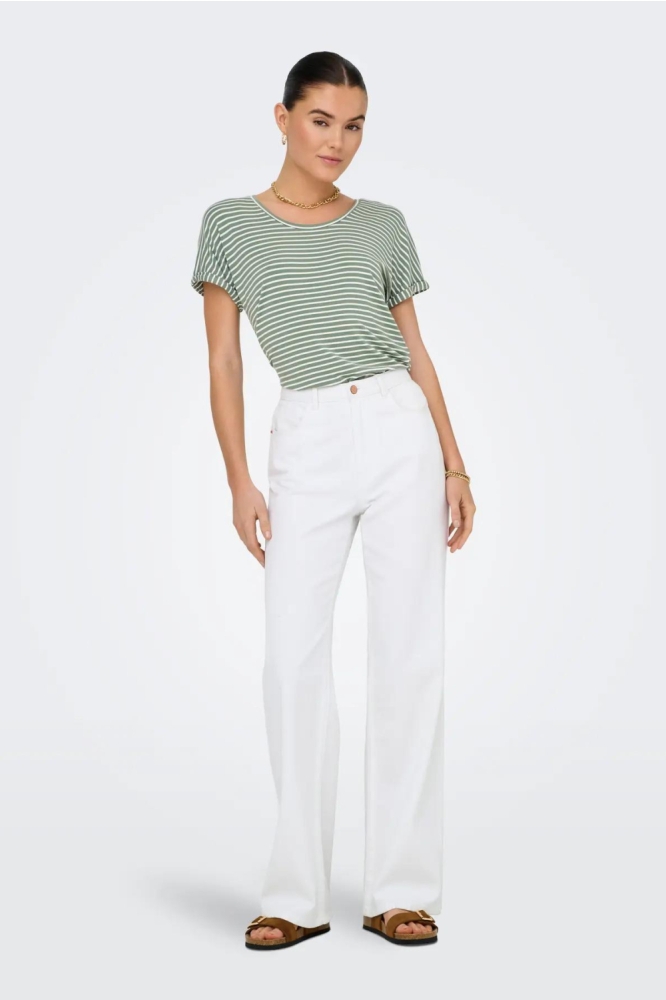 Jacqueline de Yong groene dames t-shirt | Model