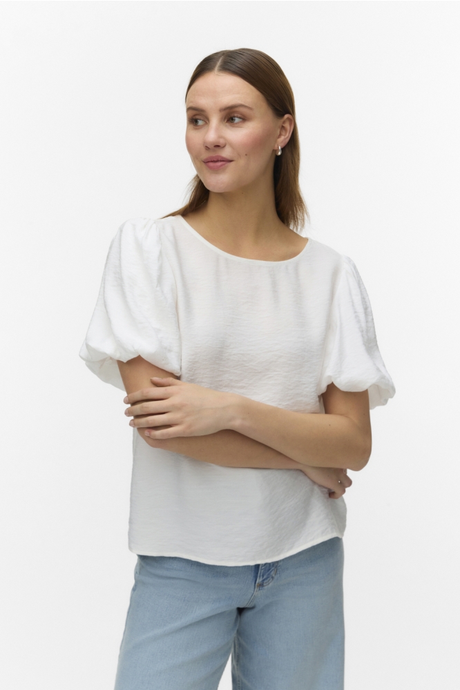Vero Moda witte dames t-shirt | Model vooraanzicht