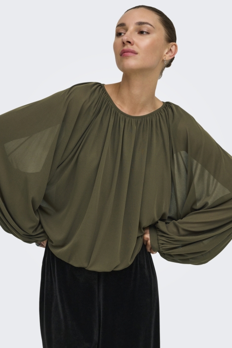 Jacqueline de Yong groene dames blouse | Model vooraanzicht