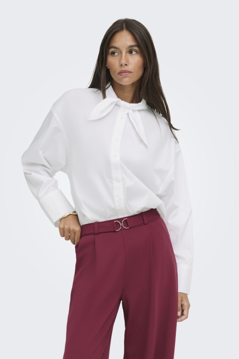 Jacqueline de Yong witte dames blouse | Model vooraanzicht