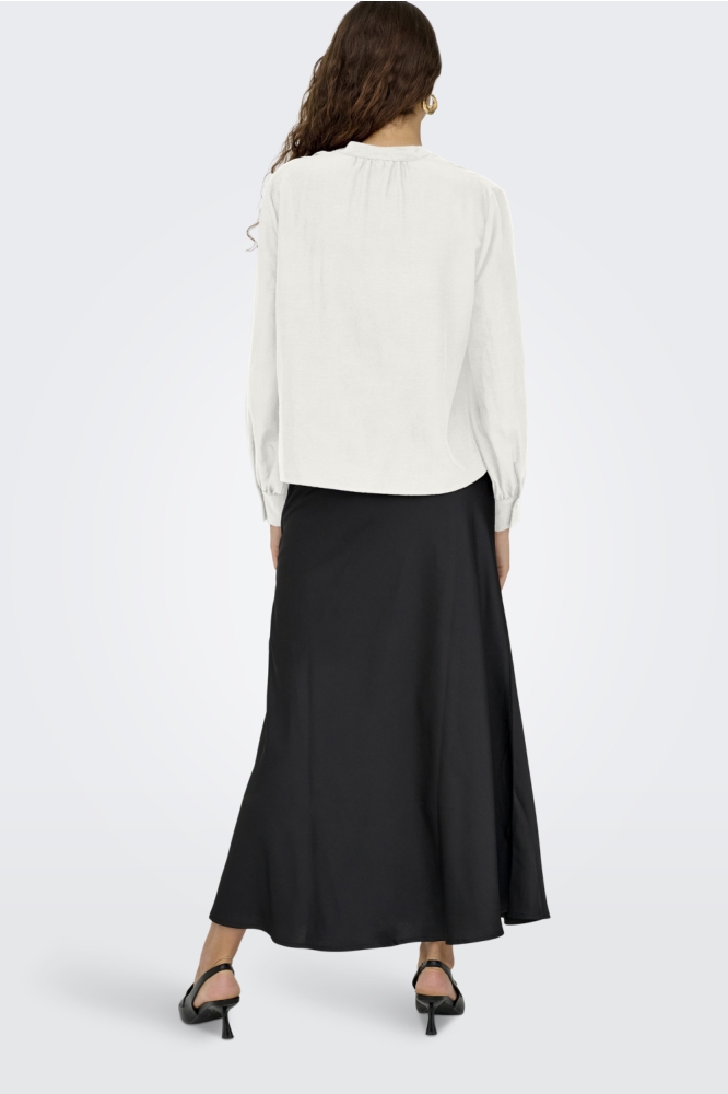 Jacqueline de Yong witte dames blouse | Model achteraanzicht